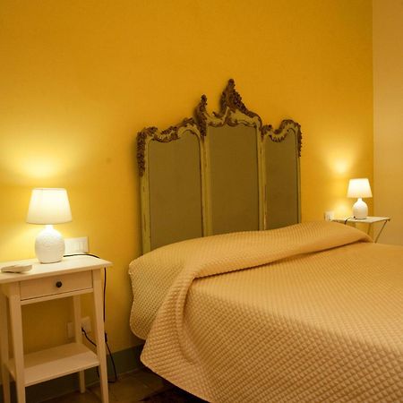 Boutique Rooms And Breakfast Granveliero Trapani Exteriör bild