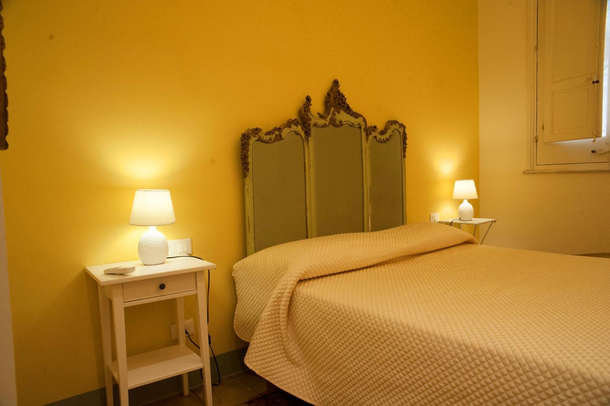 Boutique Rooms And Breakfast Granveliero Trapani Exteriör bild