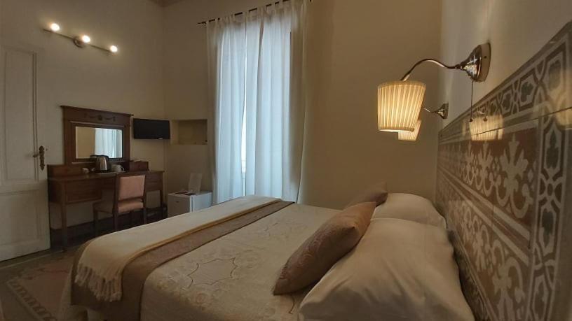 Boutique Rooms And Breakfast Granveliero Trapani Exteriör bild